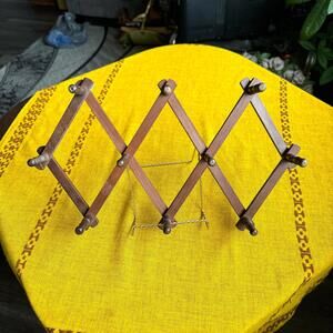Vintage Accordian Peg Rack Entryway Hook Dog Leash Rack Mug Rack